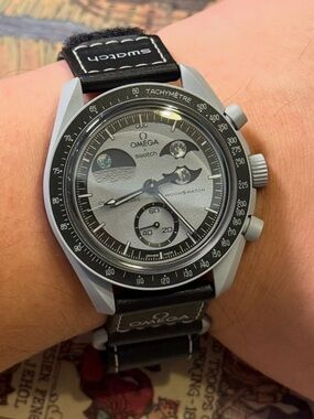Swatch MoonSwatch Chronograph - Gray and Black